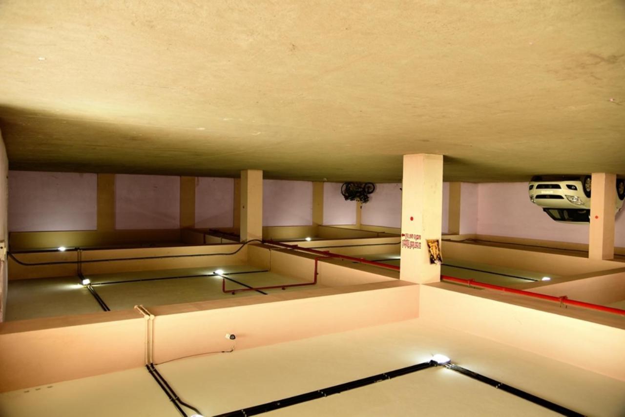 Hotel Chembiyan Pudukkottai Bagian luar foto